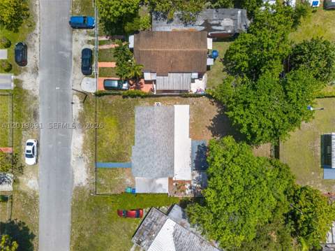280 NW 101st St, Miami FL - photo 7 of 28