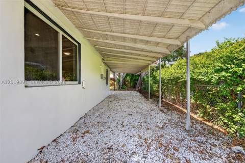 280 NW 101st St, Miami FL - photo 8 of 28