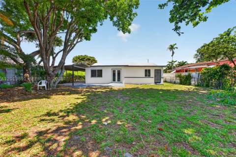 280 NW 101st St, Miami FL - photo 9 of 28
