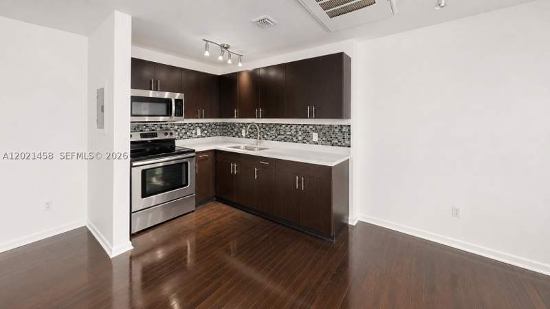 1 bedroom Condominium at 1542 Drexel Ave 105, The Ruskin Condo, Miami Beach — photo 2
