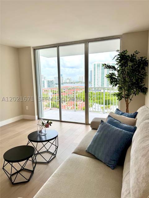 2851 NE 183rd St 1607E, Aventura FL - photo 14 of 39