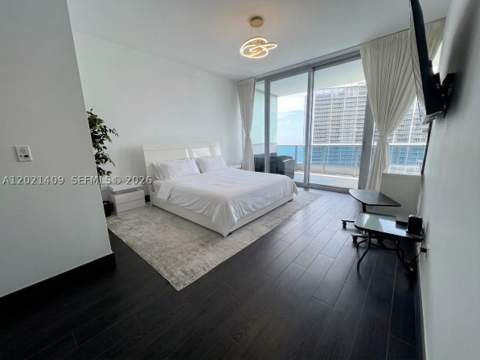 200 Biscayne Boulevard Way 5004, Miami FL - photo 16 of 23