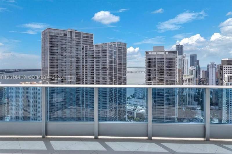 2 bedroom Condominium at 200 Biscayne Boulevard Way 5004, Epic West Condo, Miami — photo 3