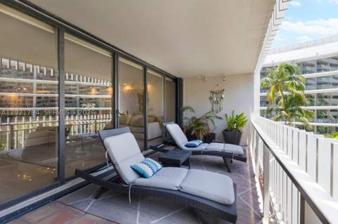 3 Grove Isle Dr C307, Miami FL - photo 20 of 30