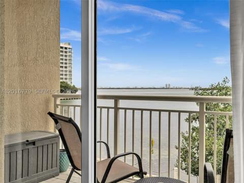 2000 N Bayshore Dr 220, Miami FL - photo 19 of 50