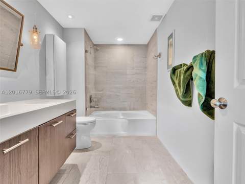2000 N Bayshore Dr 220, Miami FL - photo 24 of 50