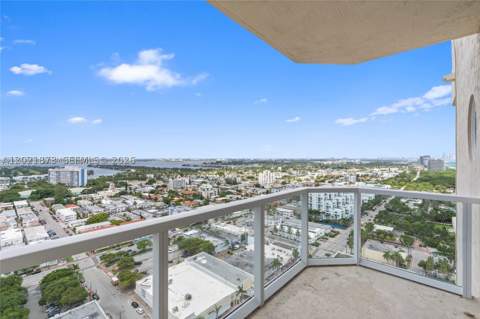 7330 Ocean Ter Ph-D, Miami Beach FL - photo 13 of 15