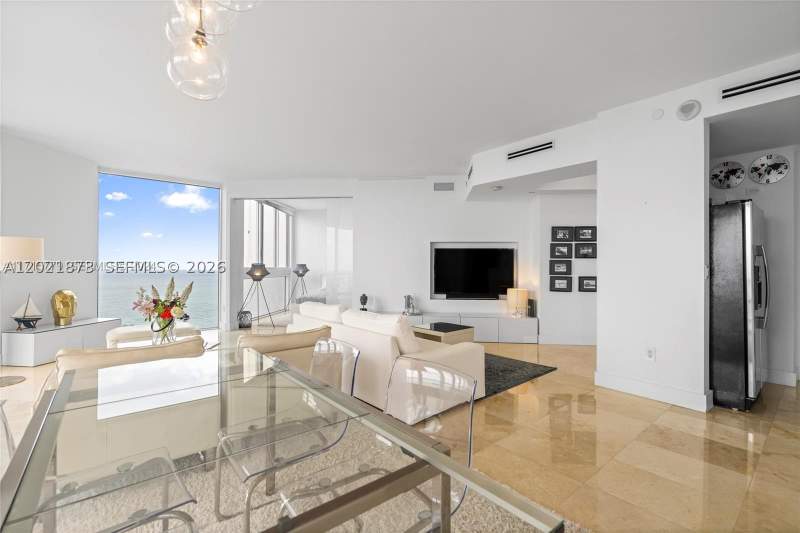 2 bedroom Condominium at 7330 Ocean Ter Ph-D, St Tropez Ocean Condo, Miami Beach — photo 4