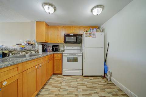 494 NW 165th St Rd C-205, Miami FL - photo 12 of 22