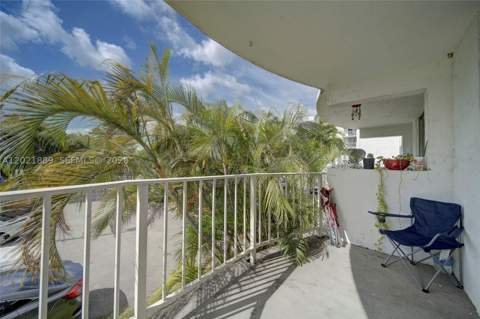 494 NW 165th St Rd C-205, Miami FL - photo 16 of 22