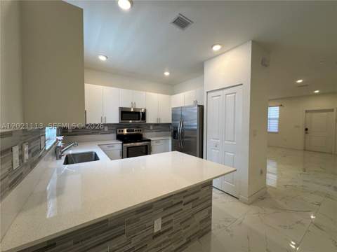 20352 NW 6th Ave, Miami Gardens FL - photo 10 of 25