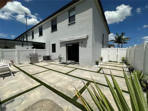 20352 NW 6th Ave, Miami Gardens FL - photo 20 of 25