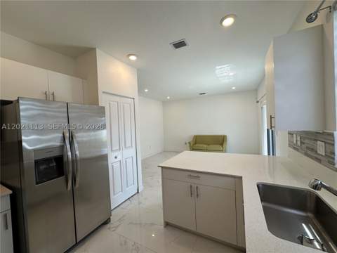 20352 NW 6th Ave, Miami Gardens FL - photo 8 of 25
