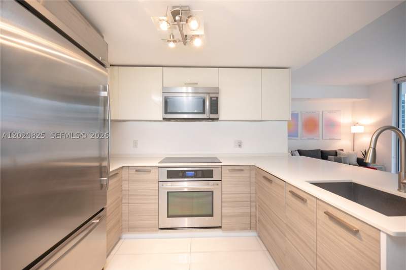 1 bedroom Condominium at 1300 Brickell Bay Dr 1601, Brickellhouse Condo, Miami — photo 3