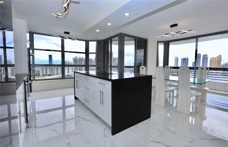 2 bedroom Condominium at 3530 Mystic Pointe Dr 2510, Mystic Pointe Tower 500 C, Aventura — photo 4