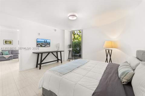 1 Collins Ave 108, Miami Beach FL - photo 10 of 34