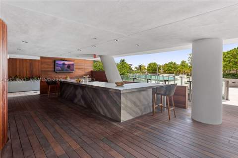 1 Collins Ave 108, Miami Beach FL - photo 23 of 34