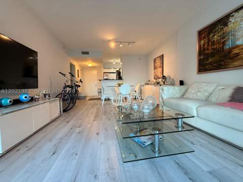325 S Biscayne Blvd 2024, Miami FL - photo 10 of 12