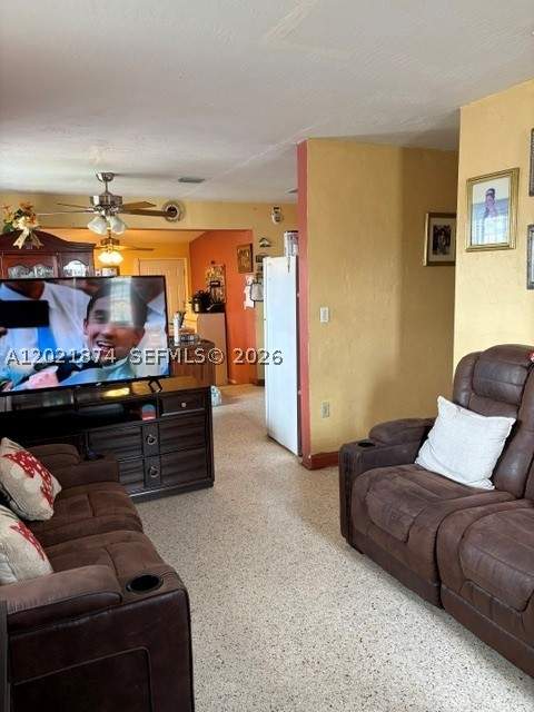 336 E 41st St, Hialeah FL - photo 15 of 23