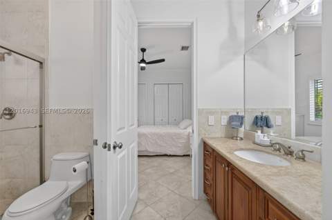 18461 SW 83rd Ave, Cutler Bay FL - photo 21 of 37