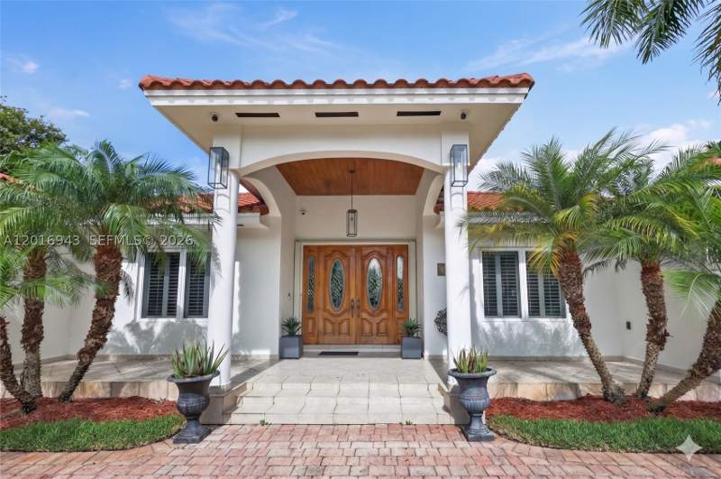 4 bedroom SingleFamilyResidence at 18461 SW 83rd Ave, Old Cutler Grove, Cutler Bay — photo 4
