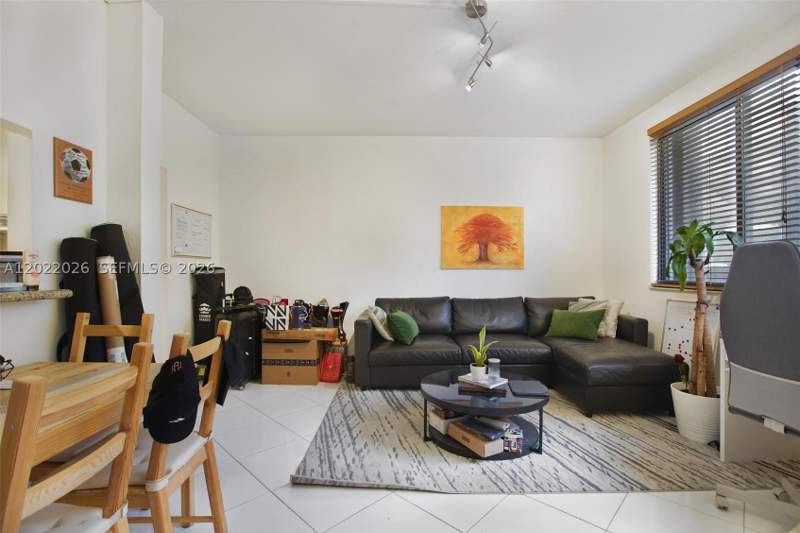 1 bedroom Condominium at 540 Brickell Key Dr 308, Brickell Key II Condo, Miami — photo 3