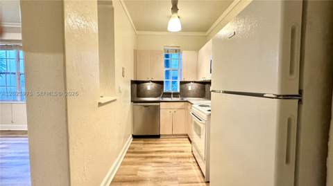 1335 Pennsylvania Ave 3, Miami Beach FL - photo 17 of 20