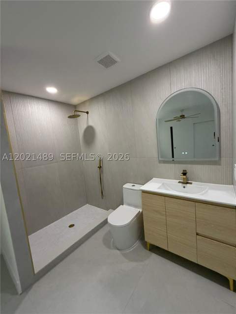 840 NW 67th St, Miami FL - photo 14 of 38