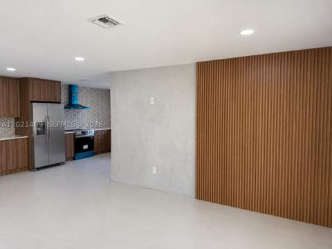 840 NW 67th St, Miami FL - photo 6 of 38