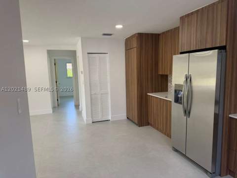 840 NW 67th St, Miami FL - photo 8 of 38