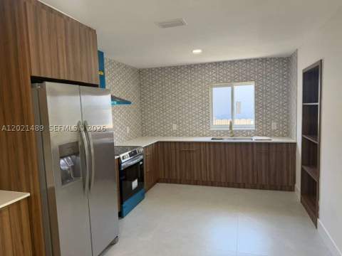 840 NW 67th St, Miami FL - photo 9 of 38
