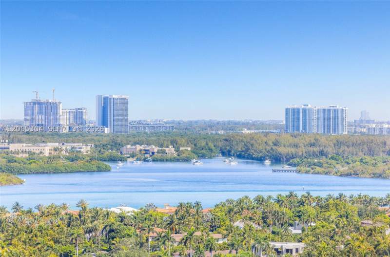 2 bedroom Condominium at 9705 Collins Ave 1805N, Bal Harbour North South C, Bal Harbour — photo 4