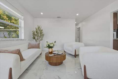 120 W 50th St, Hialeah FL - photo 6 of 22