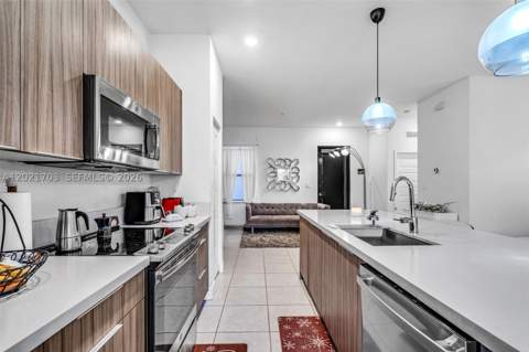 8015 NW 104th Ave 3, Doral FL - photo 12 of 32