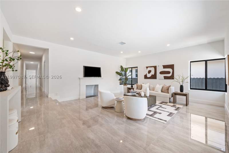 4 bedroom SingleFamilyResidence at 1405 Lenox Ave, Ocean Beach Addn No 3, Miami Beach — photo 3
