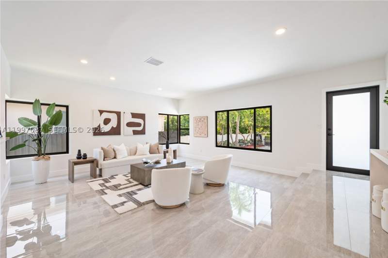 4 bedroom SingleFamilyResidence at 1405 Lenox Ave, Ocean Beach Addn No 3, Miami Beach — photo 5