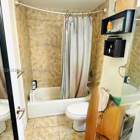 7501 E Treasure Dr 7R, North Bay Village FL - photo 12 of 14