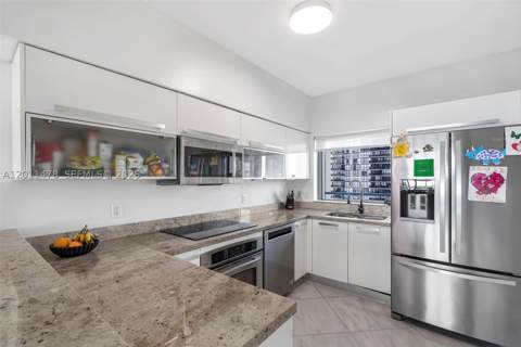 601 NE 36th St 1103, Miami FL - photo 16 of 49