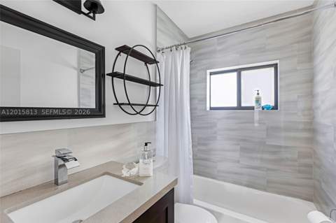 2349 NE 173rd St, North Miami Beach FL - photo 10 of 21