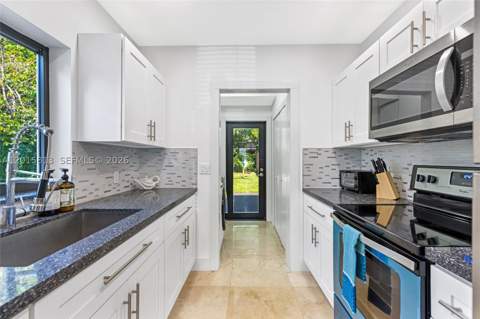 2349 NE 173rd St, North Miami Beach FL - photo 16 of 21