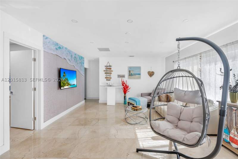 4 bedroom SingleFamilyResidence at 2349 NE 173rd St, Fulford By The Sea Sec C, North Miami Beach — photo 2