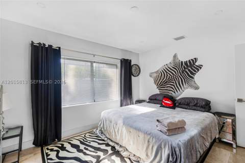2349 NE 173rd St, North Miami Beach FL - photo 9 of 21