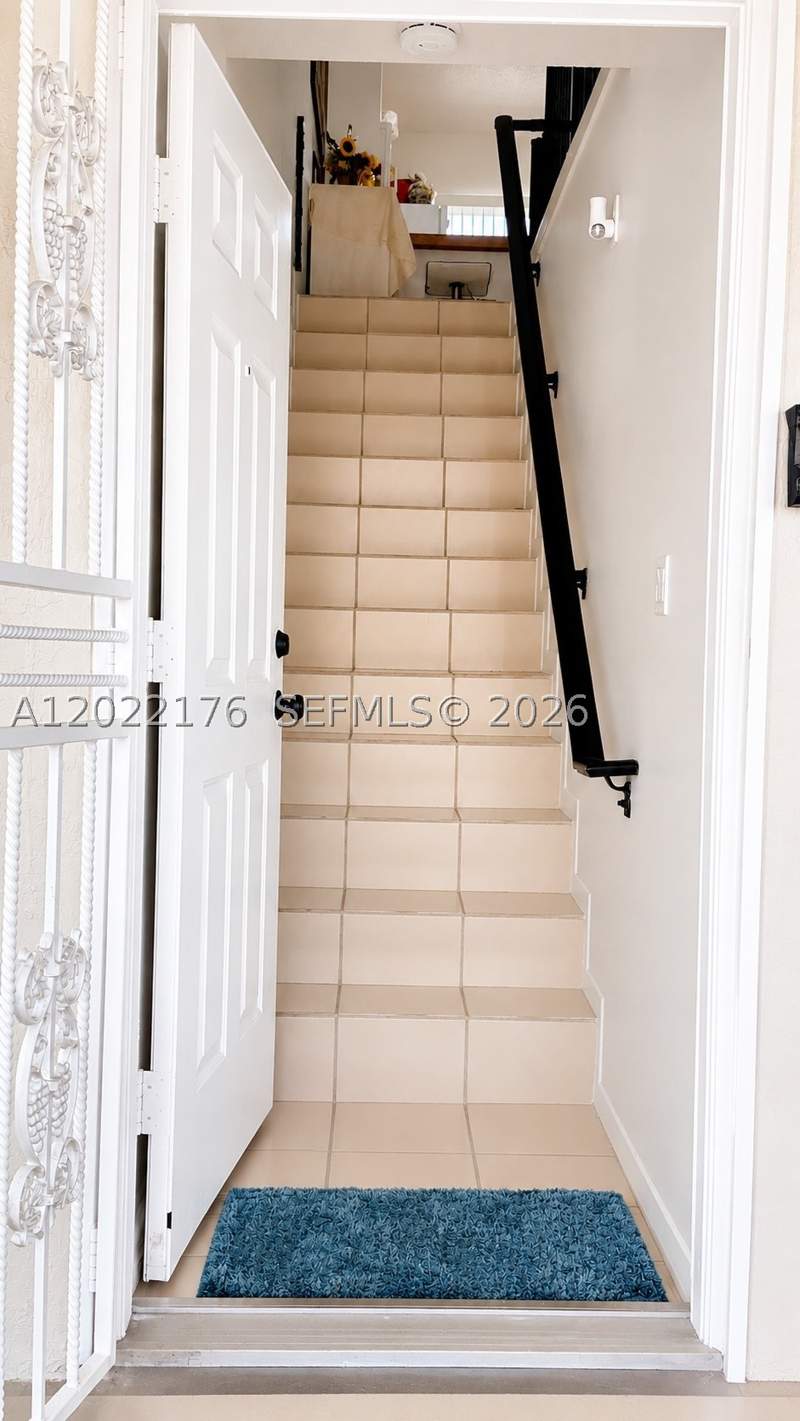 2 bedroom Condominium at 7603 W 29th Ln 202-55, El Prado Xiii Condo, Hialeah — photo 3