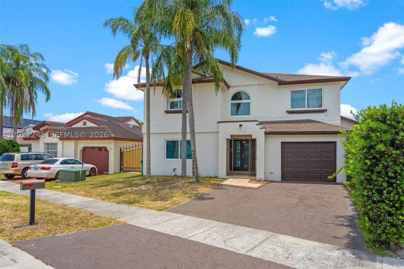 4 bedroom SingleFamilyResidence at 15530 SW 59th St, Westwind Lakes Sec 6, Miami — photo 3