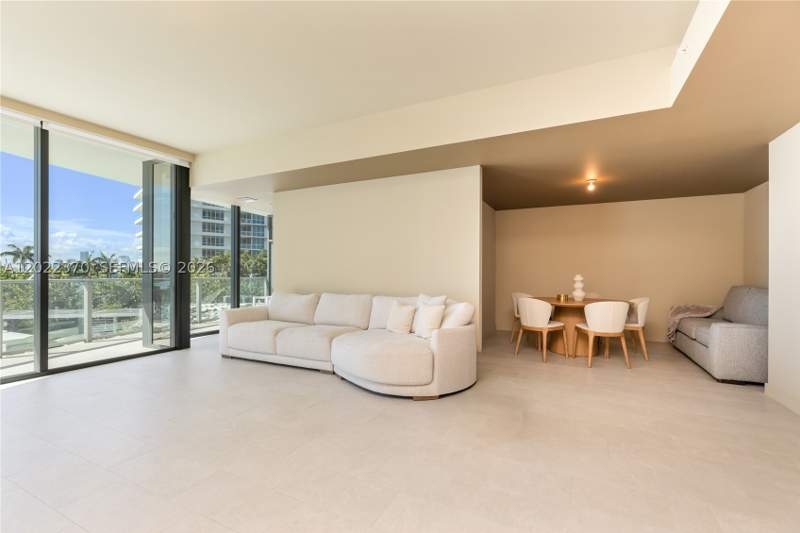 1 bedroom Condominium at 500 Alton Rd 802, Park Residences Condo, Miami Beach — photo 2