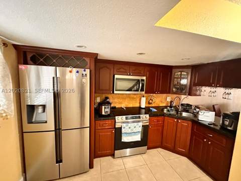 5953 W 28th Ave 24, Hialeah FL - photo 11 of 41