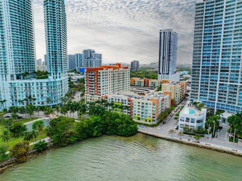 2000 N Bayshore Dr 1005, Miami FL - photo 17 of 42