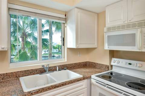 5900 Collins Ave 408, Miami Beach FL - photo 16 of 51