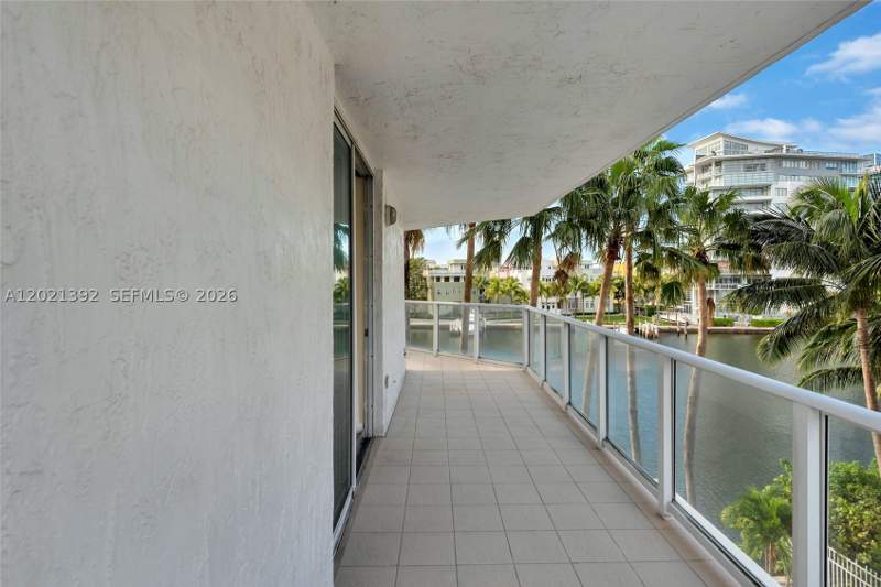 3 bedroom Condominium at 5900 Collins Ave 408, The Grandview Condo, Miami Beach — photo 4