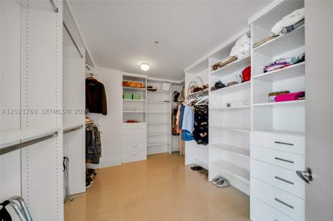 17301 Biscayne Blvd 907, North Miami Beach FL - photo 18 of 37